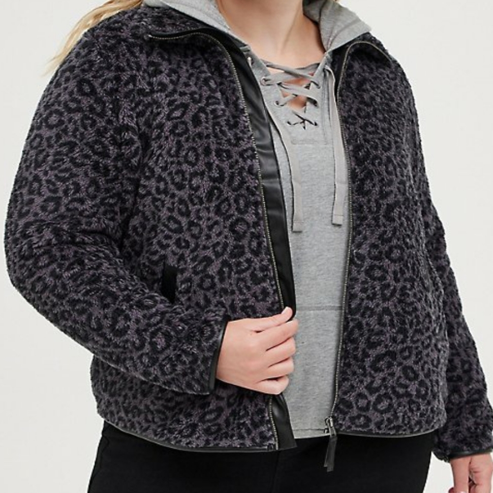 Torrid 00 M/L leopard print grey zip front jacket